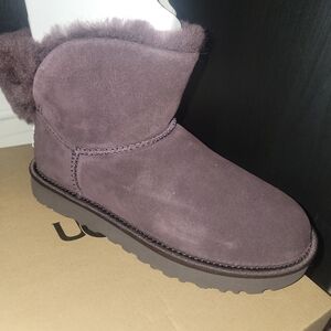 UGG Boots Lodge/Dark Purple